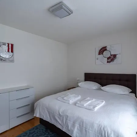 Apartment Executive 2 Bedroom Flat / Center Zurich