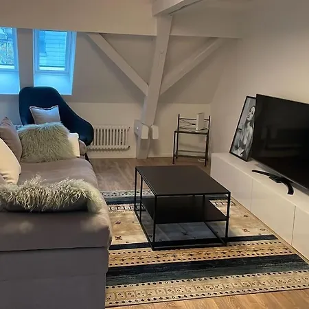Amazing Two Bedroom Penthouse In The Centre Apartment *