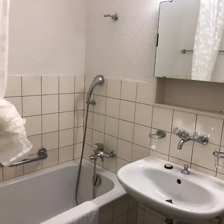 Cozy, Sunny, Center 1 Bedroom Flat Apartment Zurich