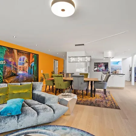 Exclusive Spacious Apt. With Garden In Apartment Zurich