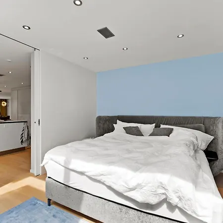 Exclusive Spacious Apt. With Garden In * Zurich