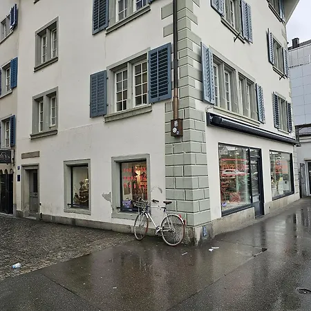 Apartment Hitrental Limmatquai Zürich