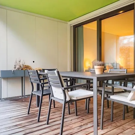 Luxus Mit Garten Apartment