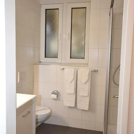 Centrally Located 2br - Color 23 Apartment