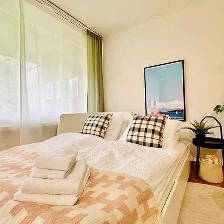 Apartment Alpine With Ac, Garden Terrace And Much Privacy Zurich
