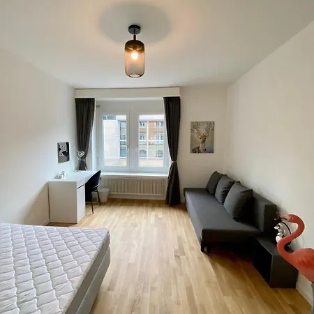 Kaya Sapphire Zurich