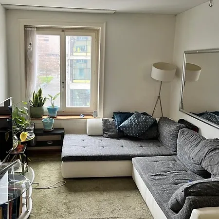 5 Mins From Stadion Letzigrund Apartment *
