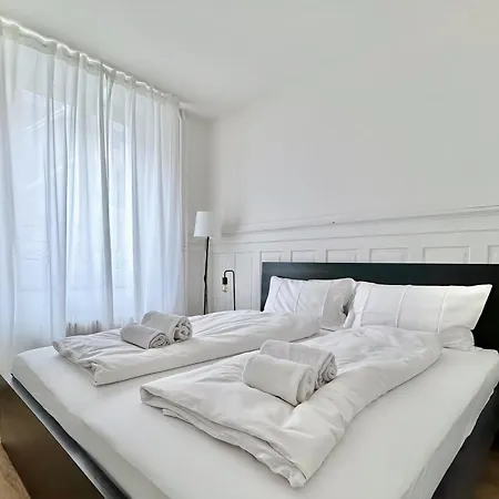 Apartment Citycentral 2 Bedroom Flat Near Main Station