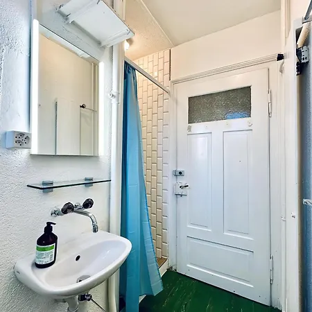 Citycentral 2 Bedroom Flat Near Main Station * Zürich