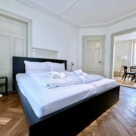 Citycentral 2 Bedroom Flat Near Main Station Apartment *