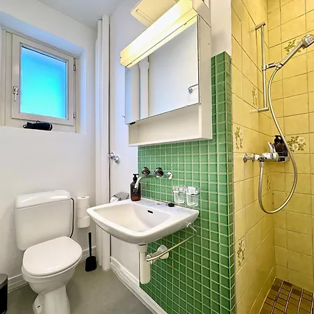 Citycentral 2 Bedroom Flat Near Main Station Apartment