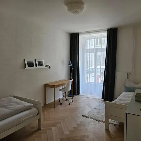 New 2 Bedroom - 15min From Paradeplatz * Zürich