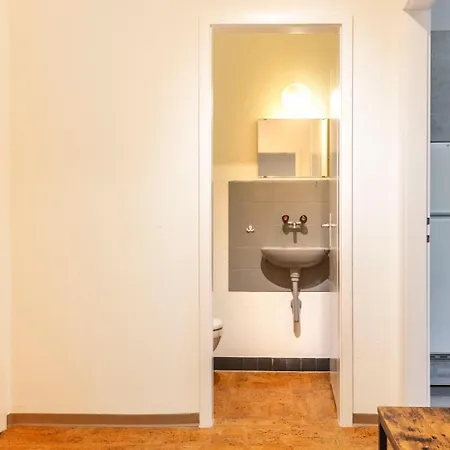 Apartment Gemuetlich Eingerichtete Im Herzen Von