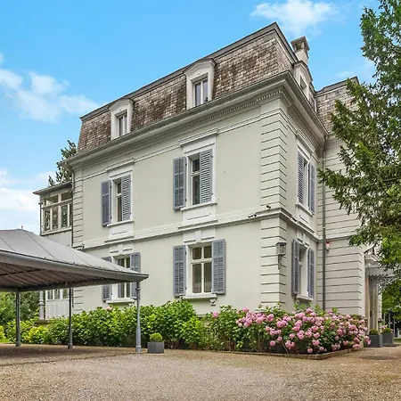Private In Villa *