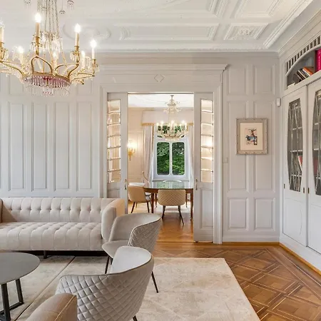 Private In Villa Zurich