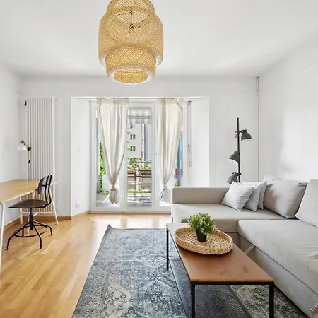 Comfortable In Oerlikon 20 Minutes Away From Airport Apartment Zürich