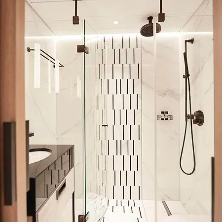 Hotel Storchen - Lifestyle Boutique 5*