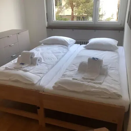 Apartment Cozy And Sunny 2br Flat In The Centre - Sky10 Zurich