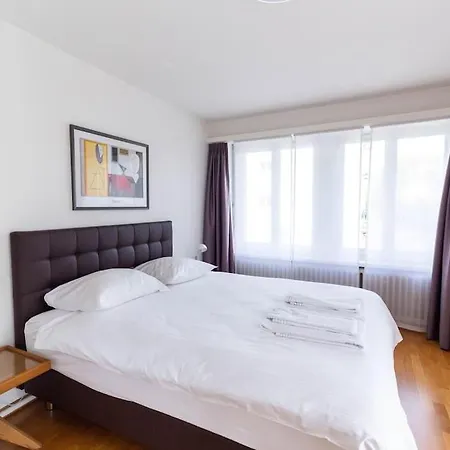 1 Bedroom Flat Center Near - D7 Apartment *