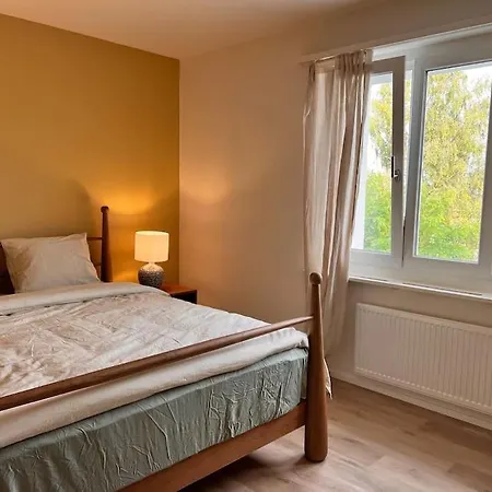Apartment Elegant City With Balcony! -101-16-