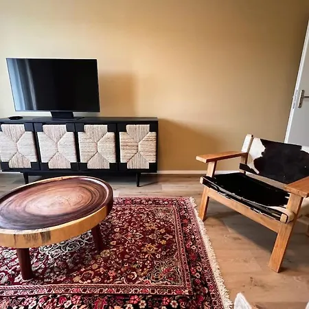 Apartment Elegant City With Balcony! -101-16- Zurich