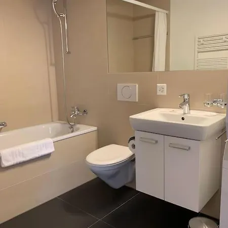 And Big 1br Flat In The Center - West 5 Apartment *