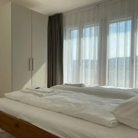 Apartment Faboulous 1br Near Center - Sun 16 *