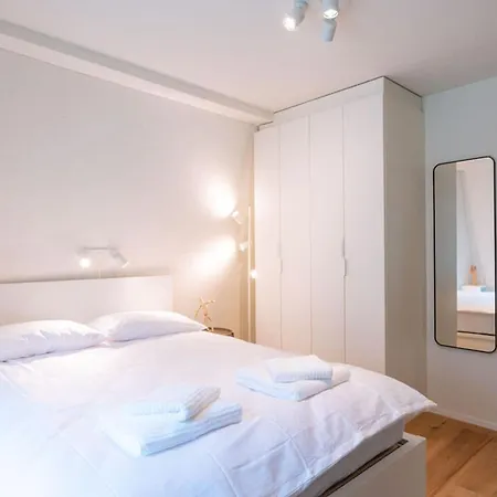 Apartment Hitrental Riesbach Zurich