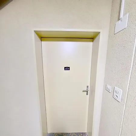 Chic 3-bedroom Near Center * Zürich