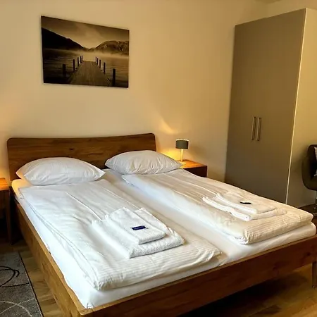 Apartment Cozy 2br Near - 8 Zürich