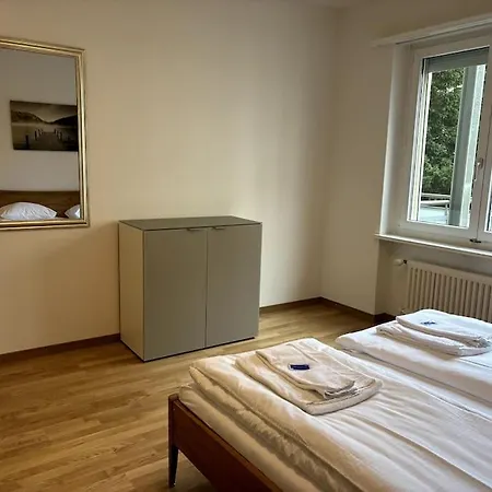 Cozy 2br Near - 8 Apartment Zürich