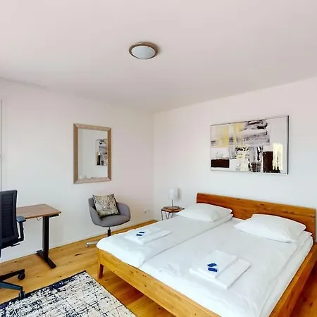 Stylish Penthouse In The - Sun 17 Apartment