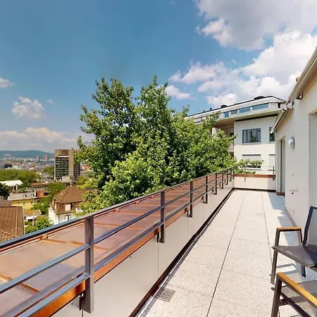 Stylish Penthouse In The - Sun 17 Apartment *