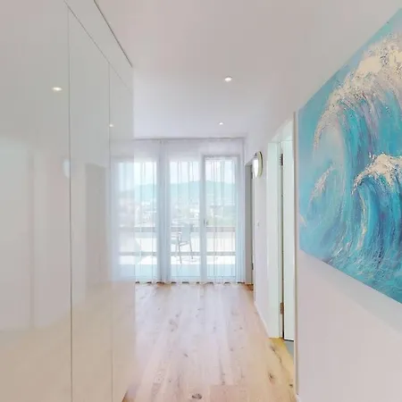 Apartment Stylish Penthouse In The - Sun 17 *