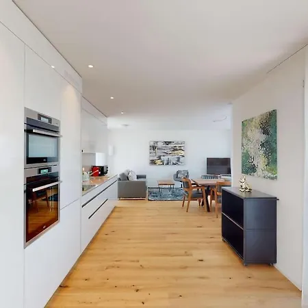 Stylish Penthouse In The - Sun 17 Apartment *