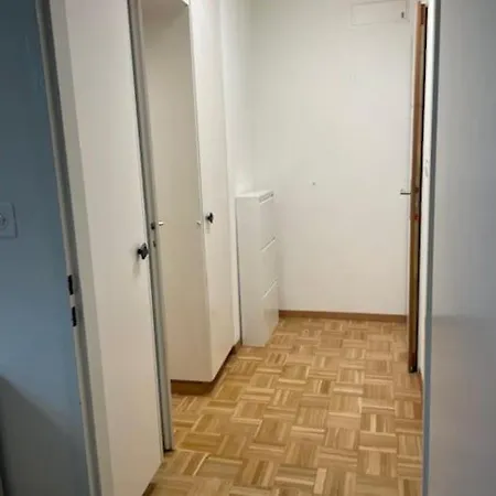 Very - Art 3 Apartment