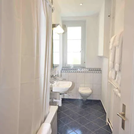 2br Flat Near And - Stardust 22 Apartment