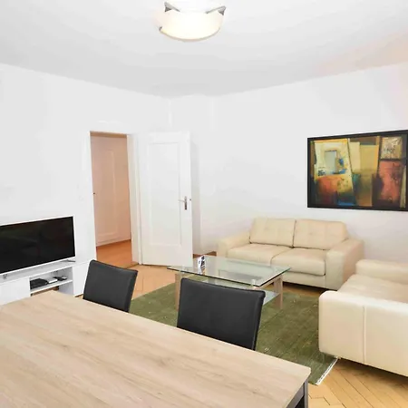 2br Flat Near And - Stardust 22 Apartment Zurich