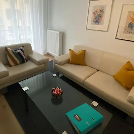 Apartment H4 Family Apartment, Central, Quite, Modern Zurich