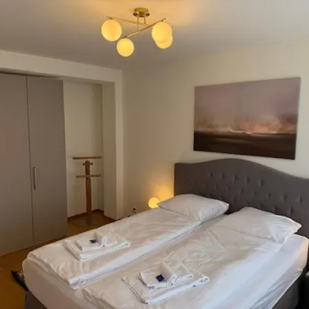 Apartment Modern 1br With In Trendy Area - West 10 Zurich