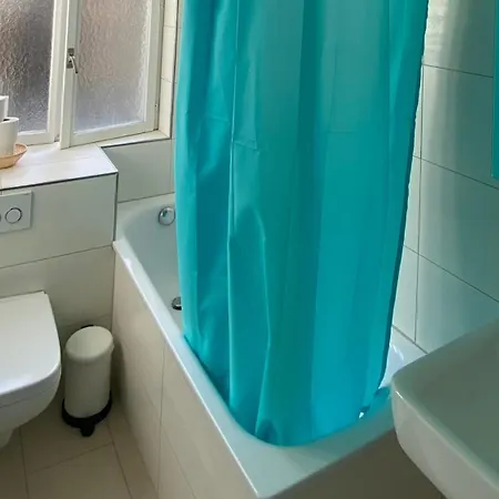 H3 With 3,5 Rooms, 2 Bedroom Livingroom And Big Kitchen, Modern And Apartment Zurich