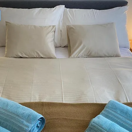 H1 With 4,5 Room, Bathroom, Kitchen, Central, Quiet & Modern With Office Zurich