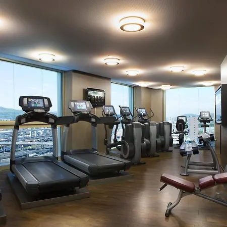 Hotel Renaissance Tower 5*
