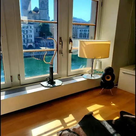 Executive In Pedestrian Area * Zurich