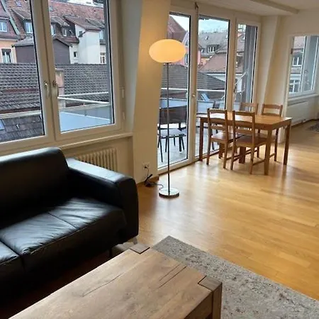 Cozy 1br In Popular Kreis 3 - West 11 * Zürich