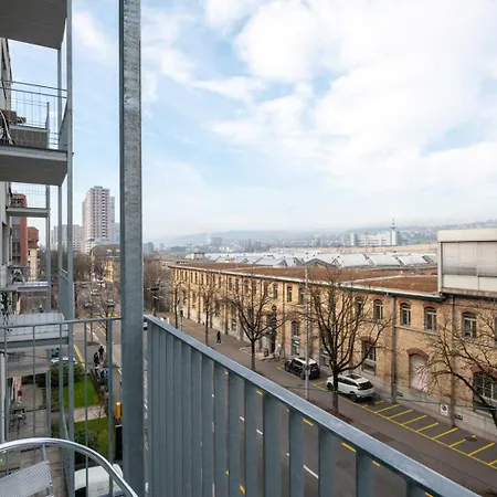 Hitrental Letzigrund - Apartment Zurich
