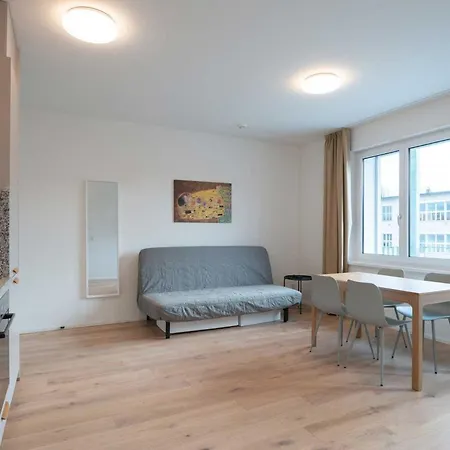 Hitrental Letzigrund - Apartment