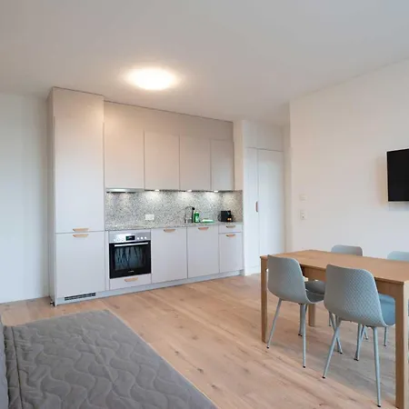 Apartment Hitrental Letzigrund - *