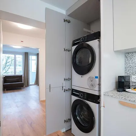 Hitrental Letzigrund - Apartment Zurich