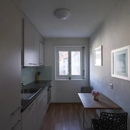 2br Flat Close To Lake, Opera And Center - Sf10 Apartment *